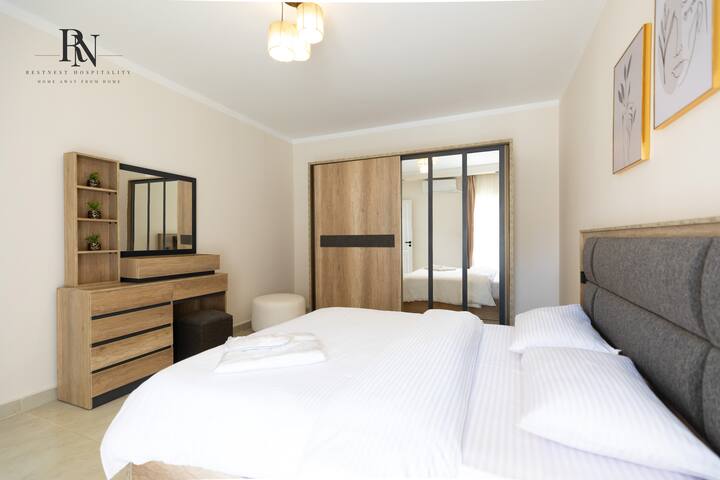 Golden 2 BDR In Rehab City: Bedroom 1