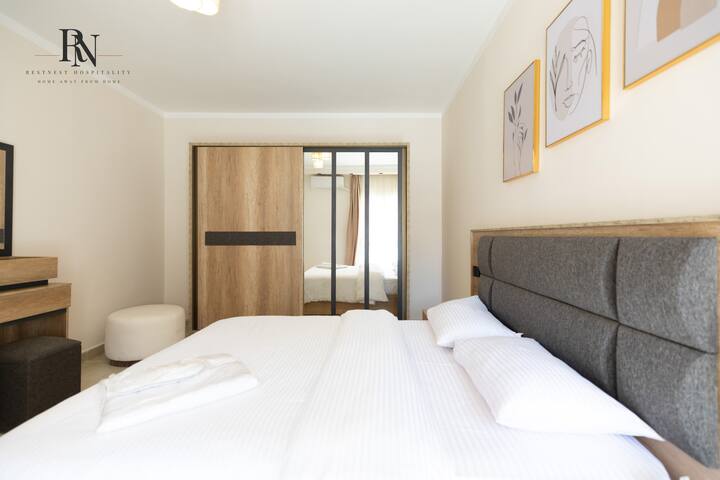 Golden 2 BDR In Rehab City: Bedroom 1