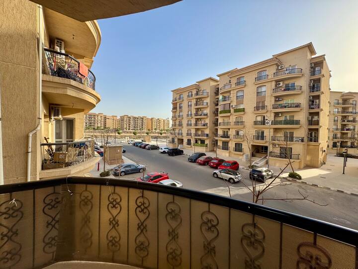 Golden 2 BDR In Rehab City: Additional photos