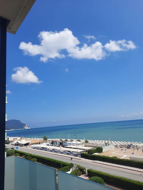 the balcony on the conero