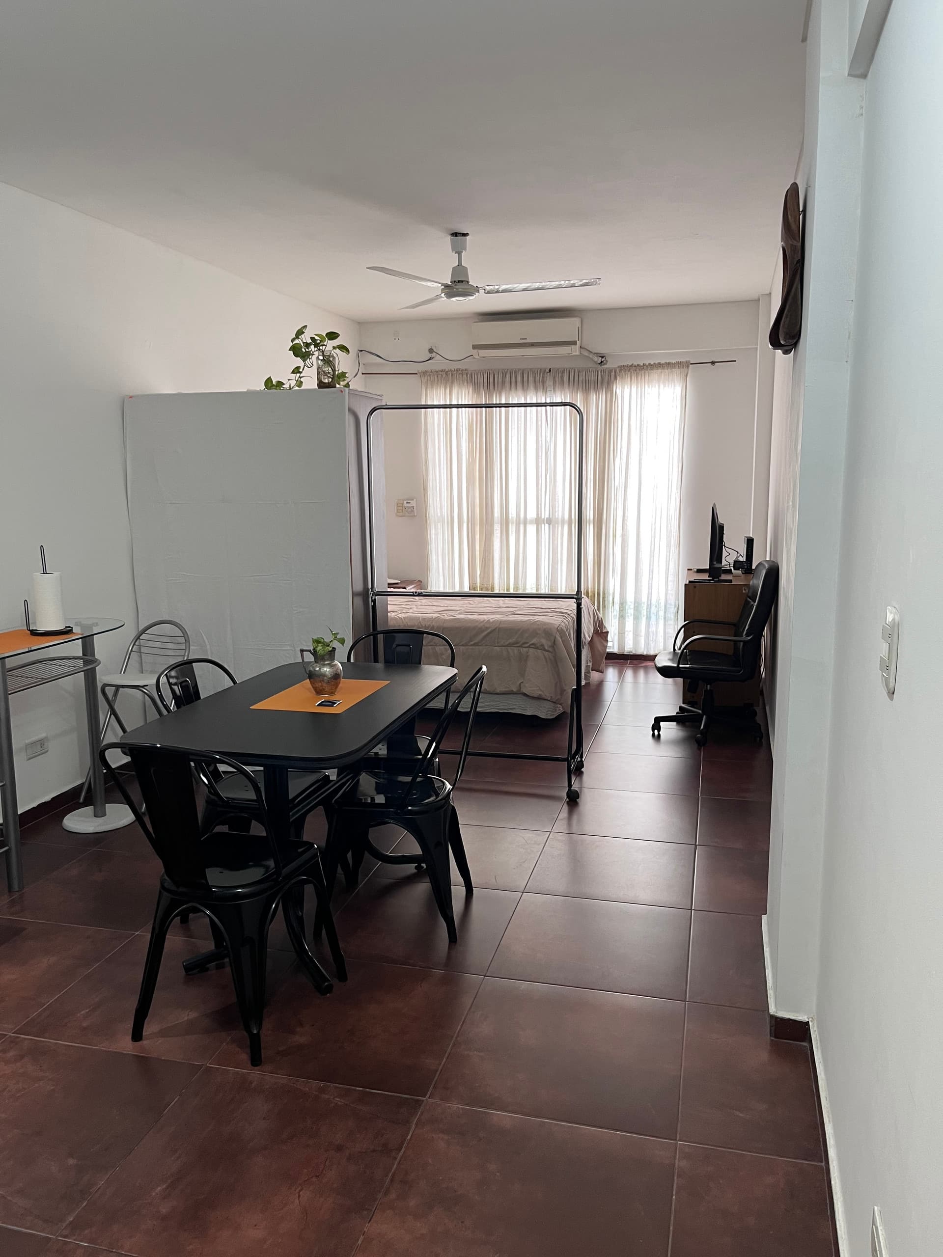 central and bright studio apartment