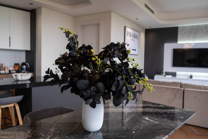 Prada Penthouse @ On Park Century City gallery image 4