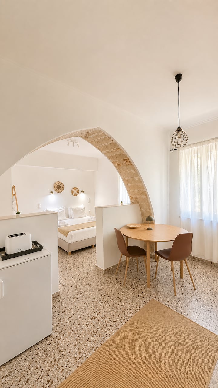 Stay Like Local In The Old Town Of Chania - La Canée