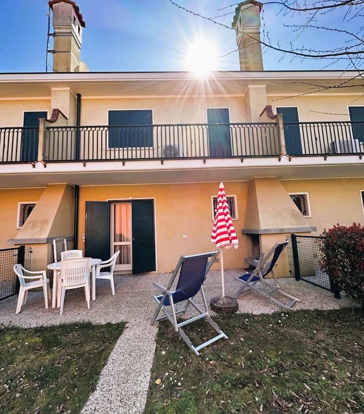 Charmant Appartement Proche De La Plage Avec Pisci - Bibione