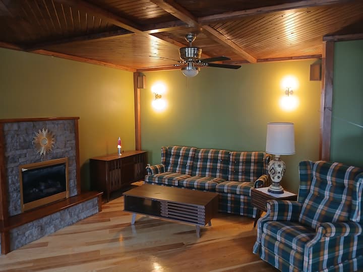 That 70s Place In Boyne City - East Jordan, MI