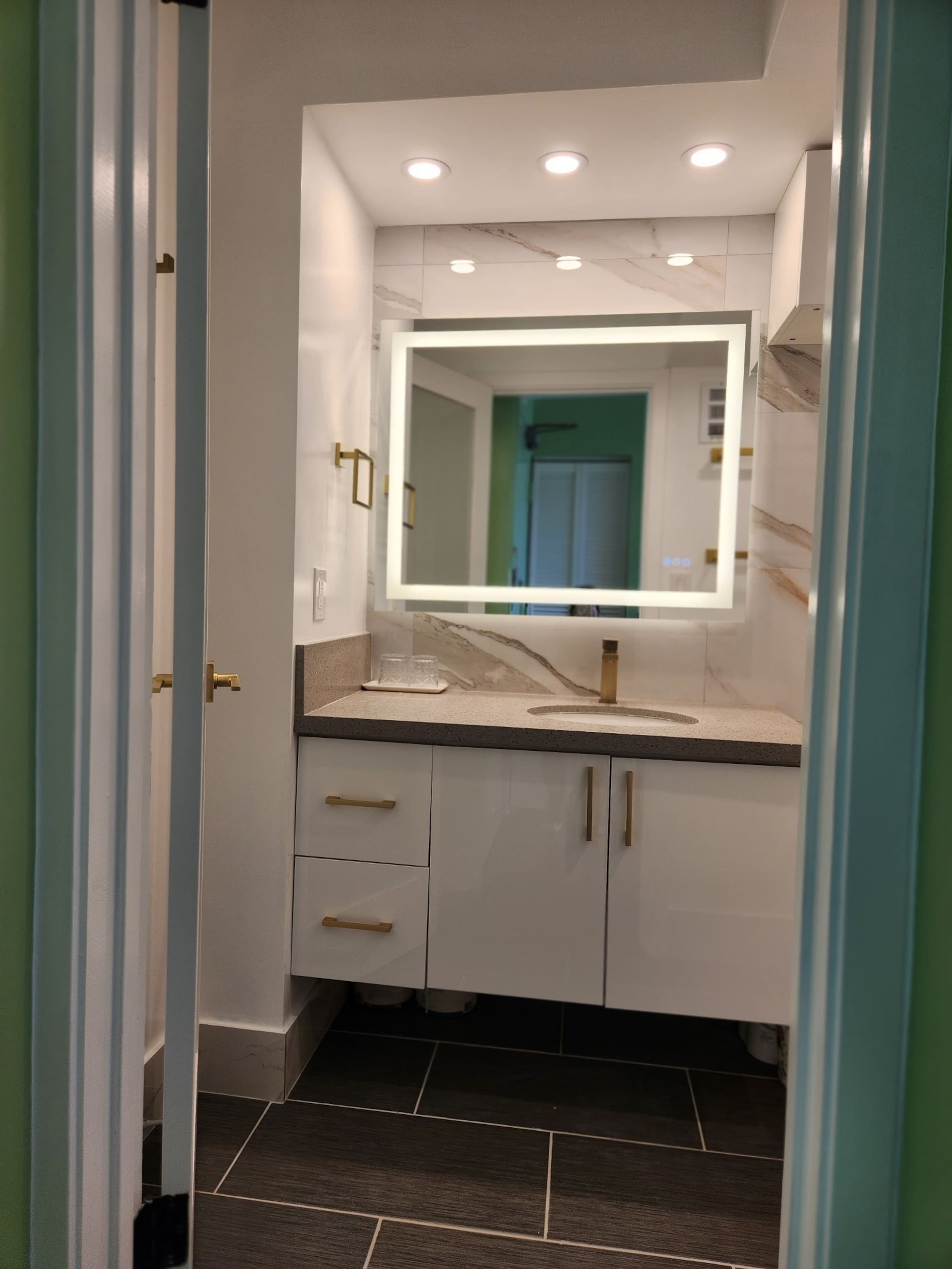 Exciting New Ocean &MountainView - Image 15