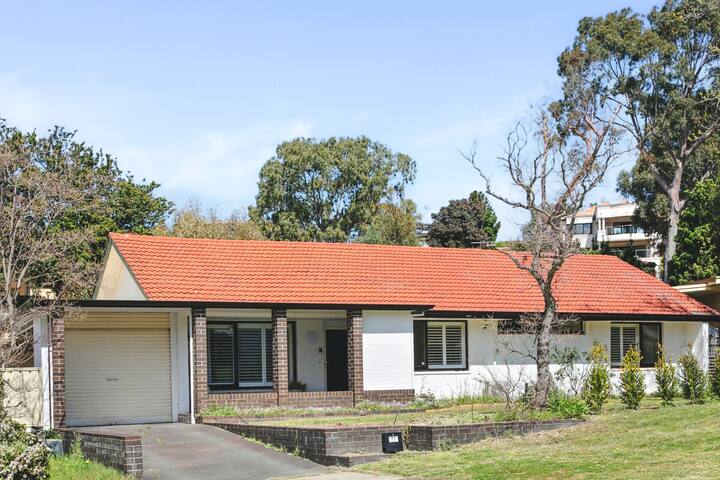 Perfect City Beach Home gallery image 3