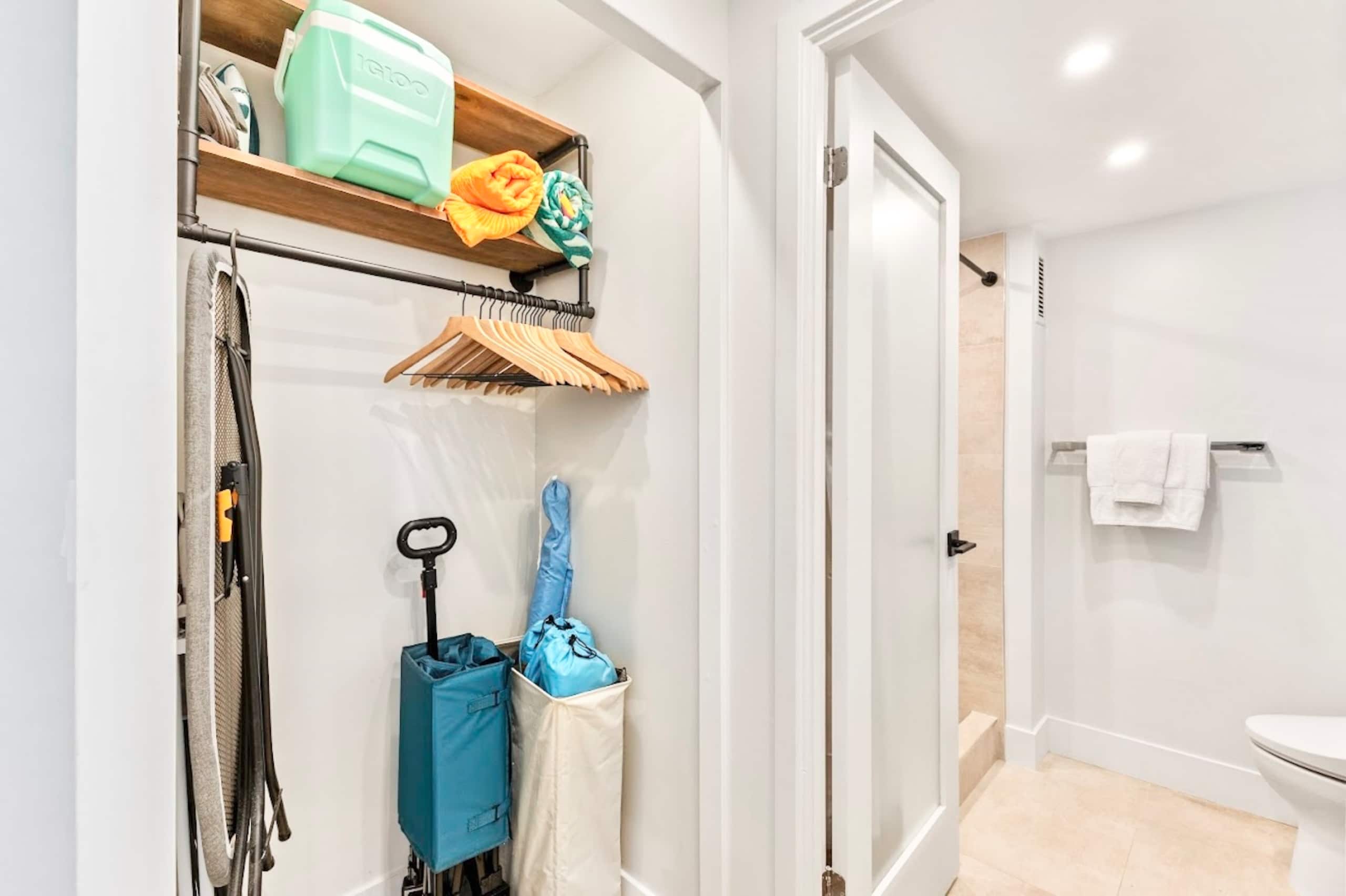 New! Elegant King Studio-Waikiki Beach w/Parking - Image 32