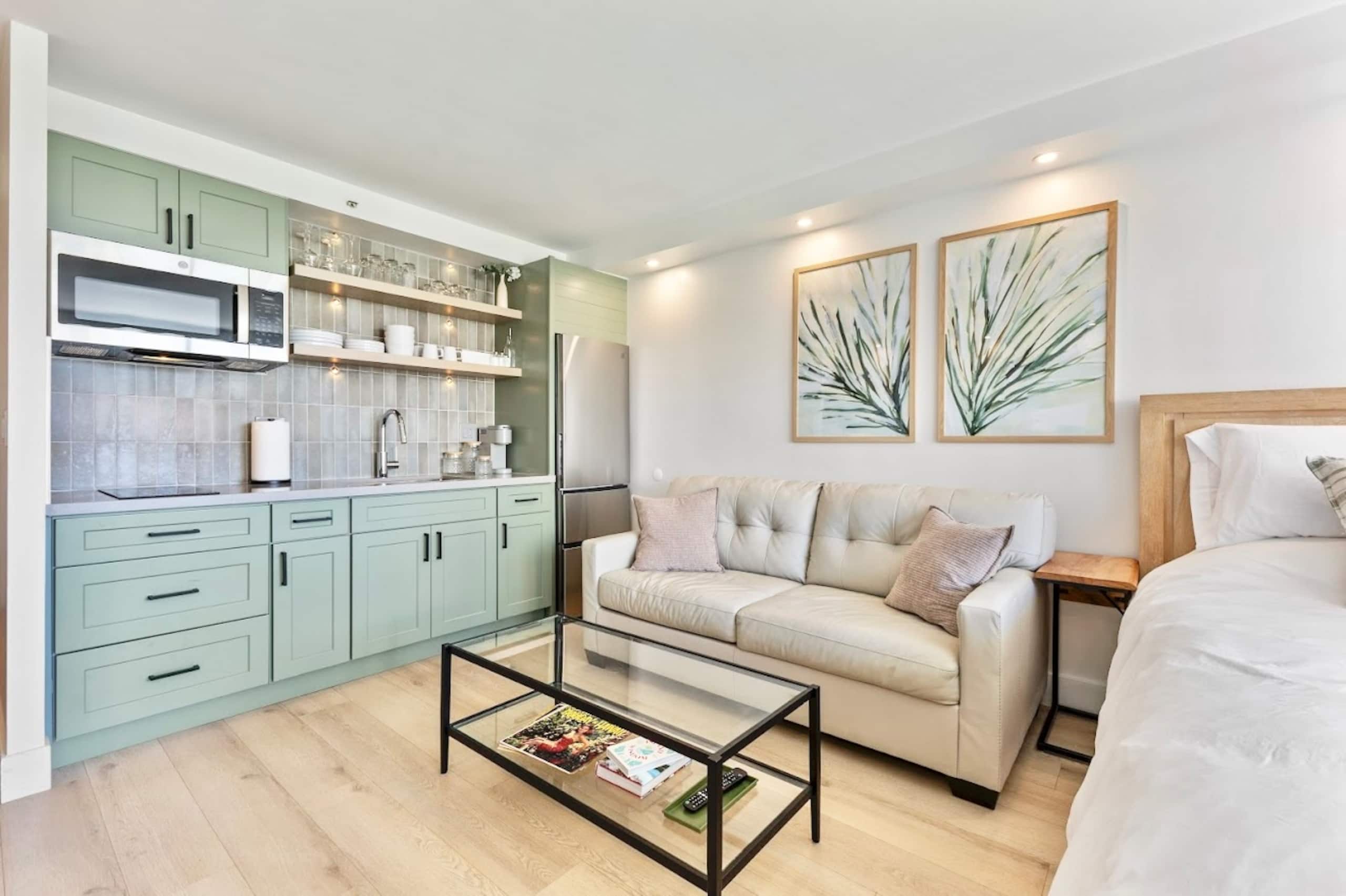 New! Elegant King Studio-Waikiki Beach w/Parking - Image 9