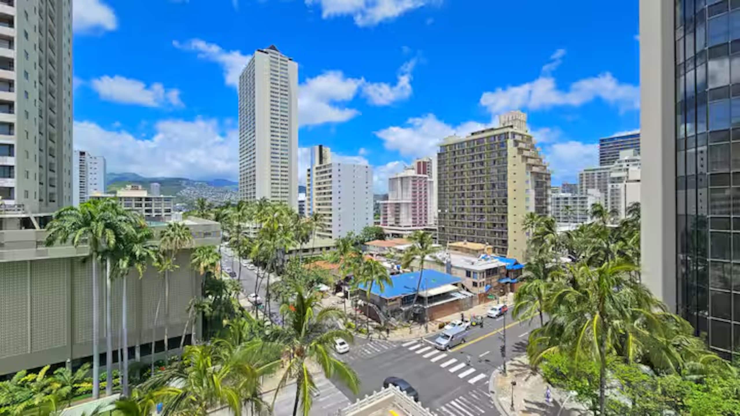 New! Elegant King Studio-Waikiki Beach w/Parking - Image 44
