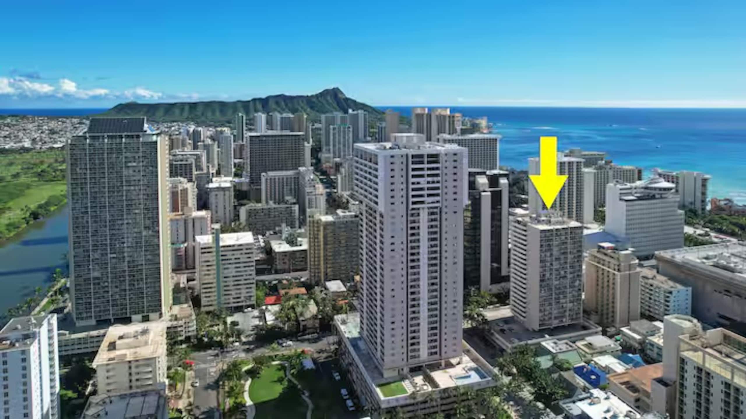New! Elegant King Studio-Waikiki Beach w/Parking - Image 40