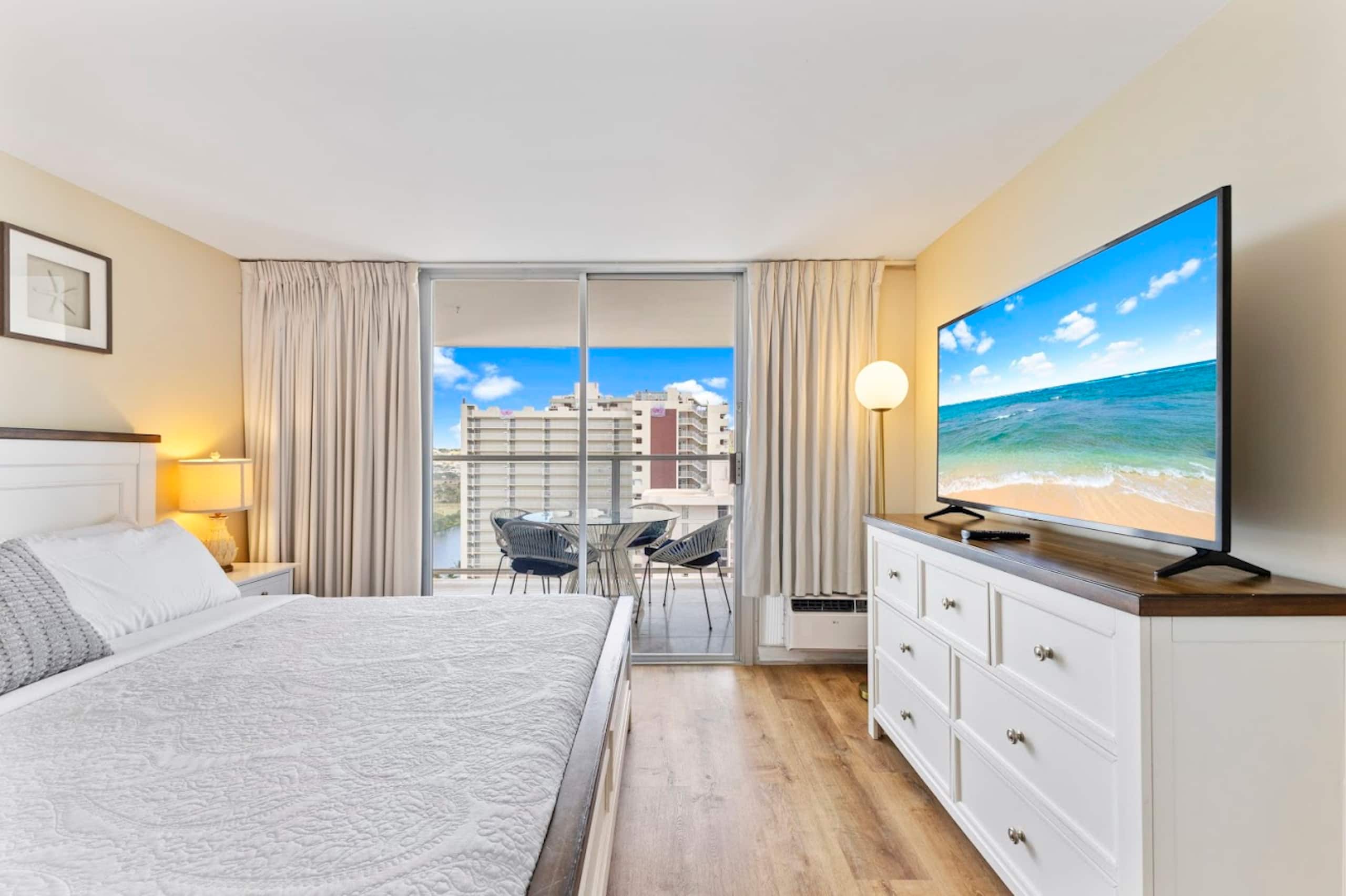 21FL-Cozy 1BR Family/Group Condo-Waikiki Beach - Image 33