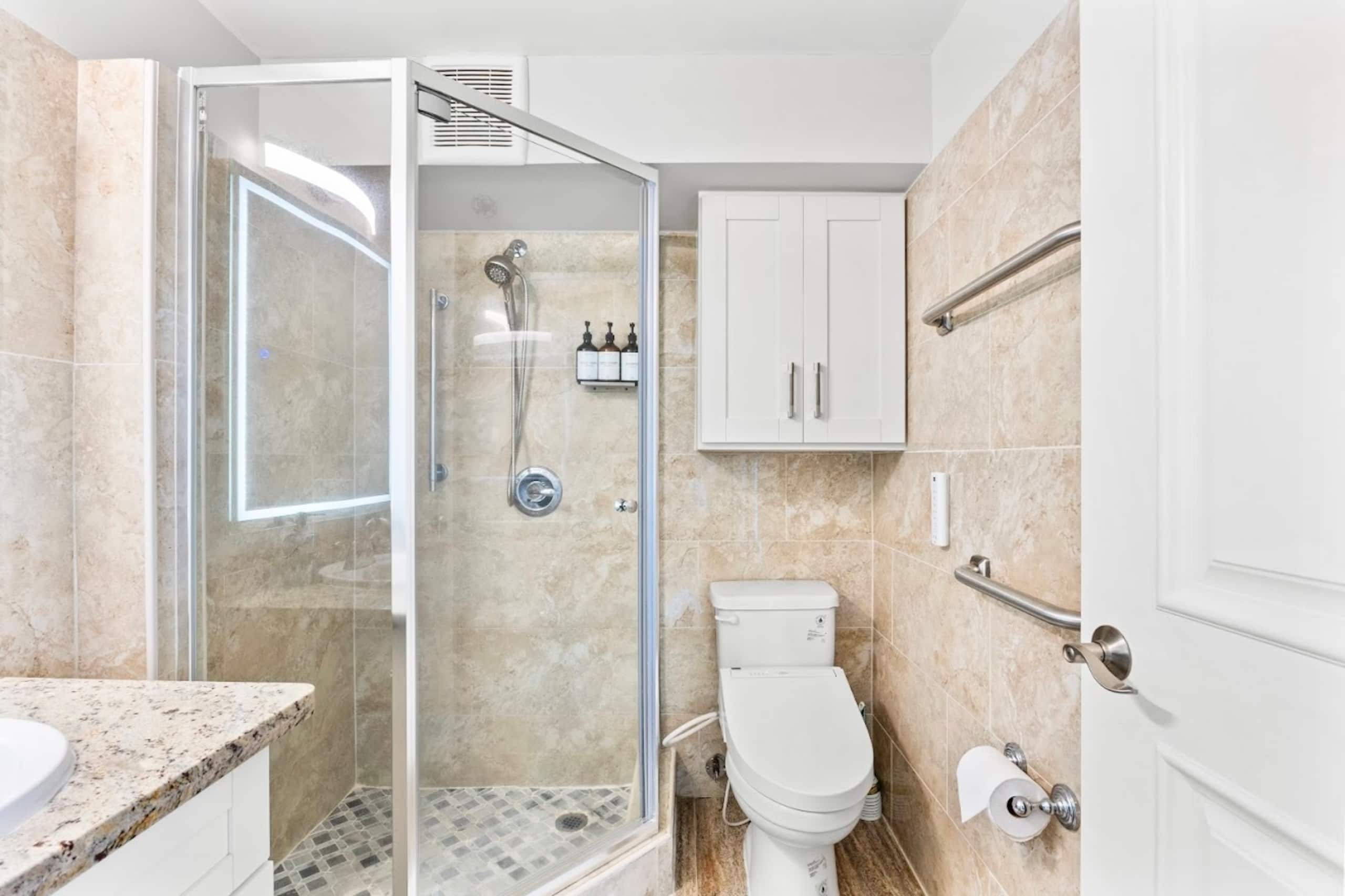 21FL-Cozy 1BR Family/Group Condo-Waikiki Beach - Image 38