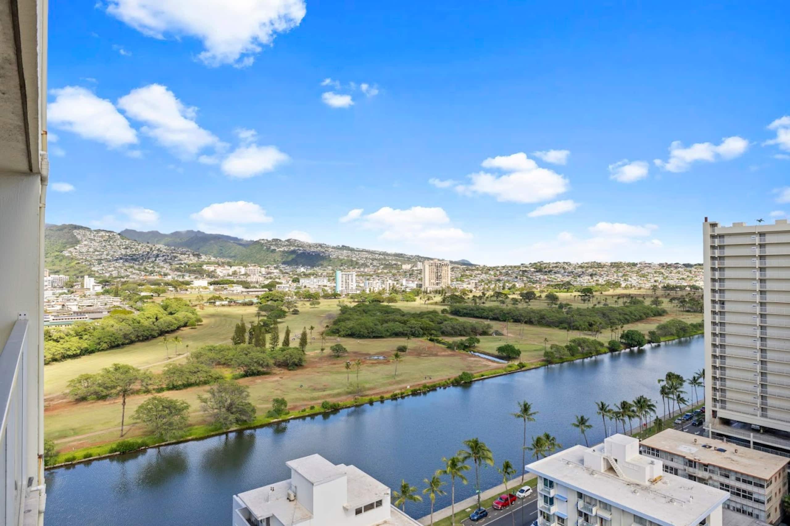 21FL-Cozy 1BR Family/Group Condo-Waikiki Beach - Image 49