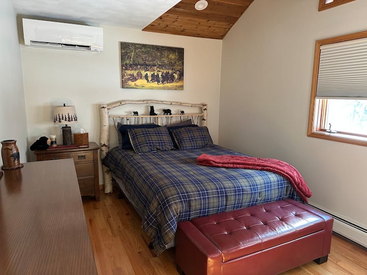 غرفة نوم في الطابق العلوي 