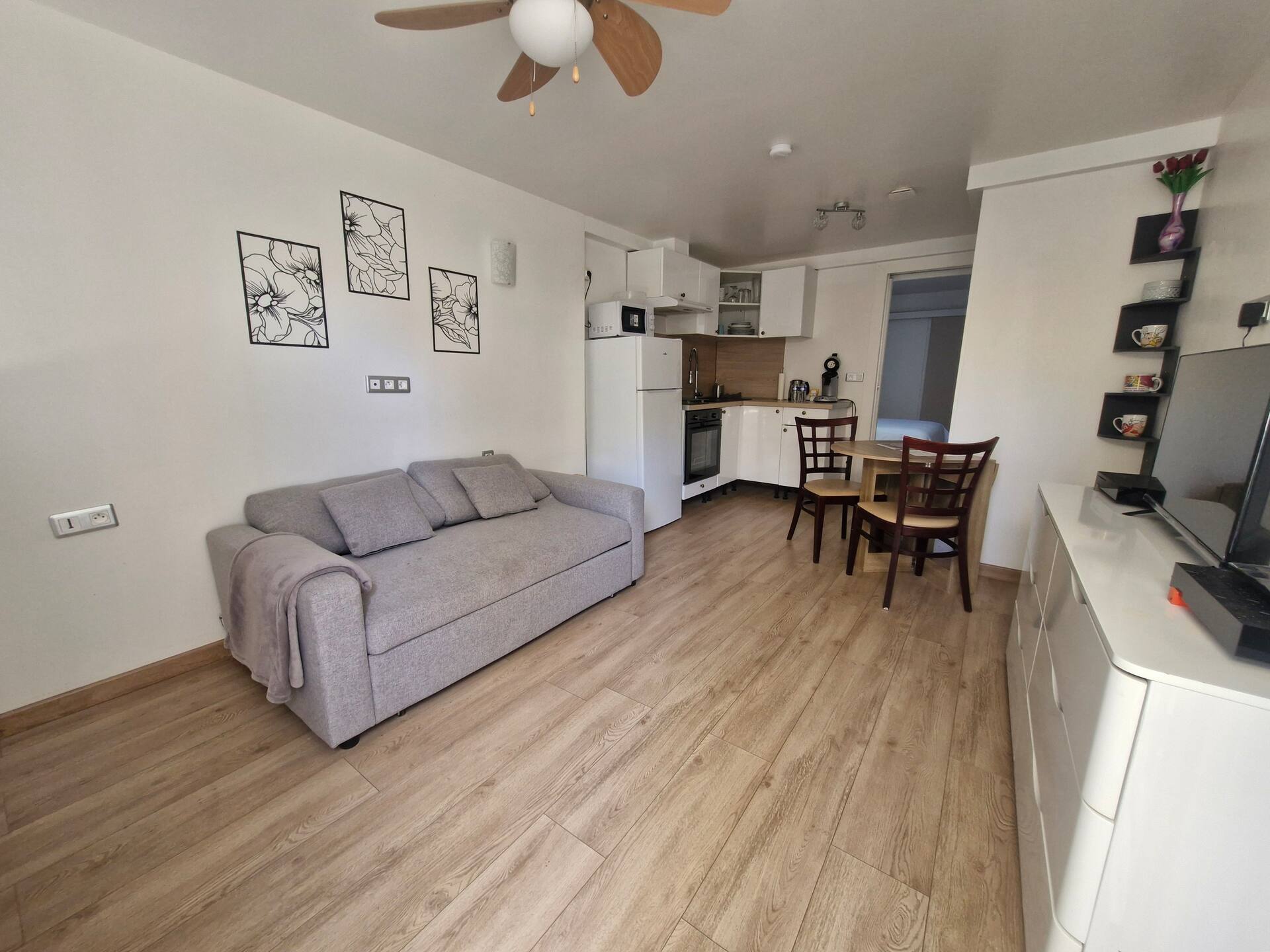 Petite Maison cosy avec terrasse - Parc Astérix 10 min - CDG 15 min