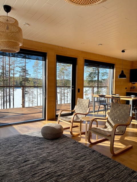 Modern villa on the shores of Lake Saimaa