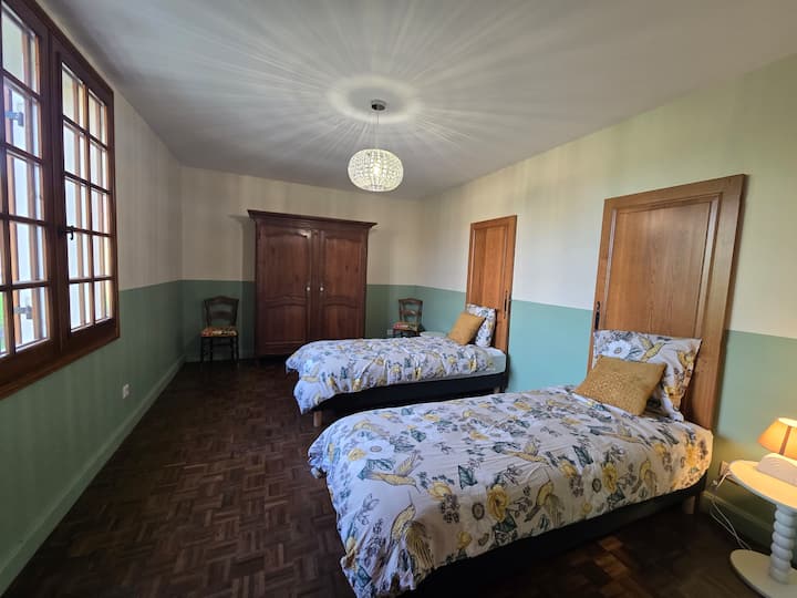 Spavaća soba u prizemlju: 2 kreveta 80*200 cm