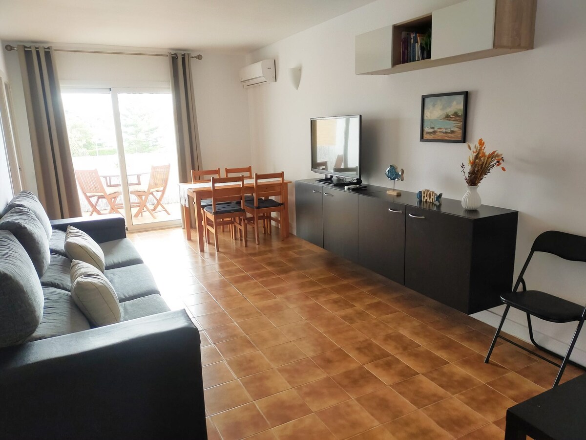 Propiedad de Airbnb exitosa: Cozy apartment on the beach en El Vendrell