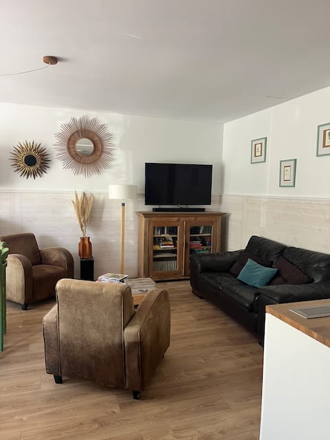 Annonce Airbnb populaire: Charming vacation home à Saint Cyprien