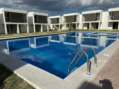 Top performing Airbnb: 3-bedroom house in Residencial Aquasol. in Tlayecac
