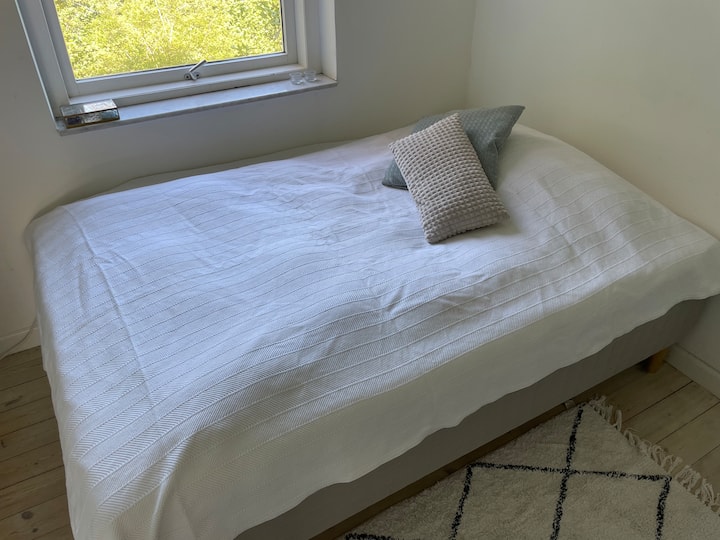 Kitanda cha-140x200cm