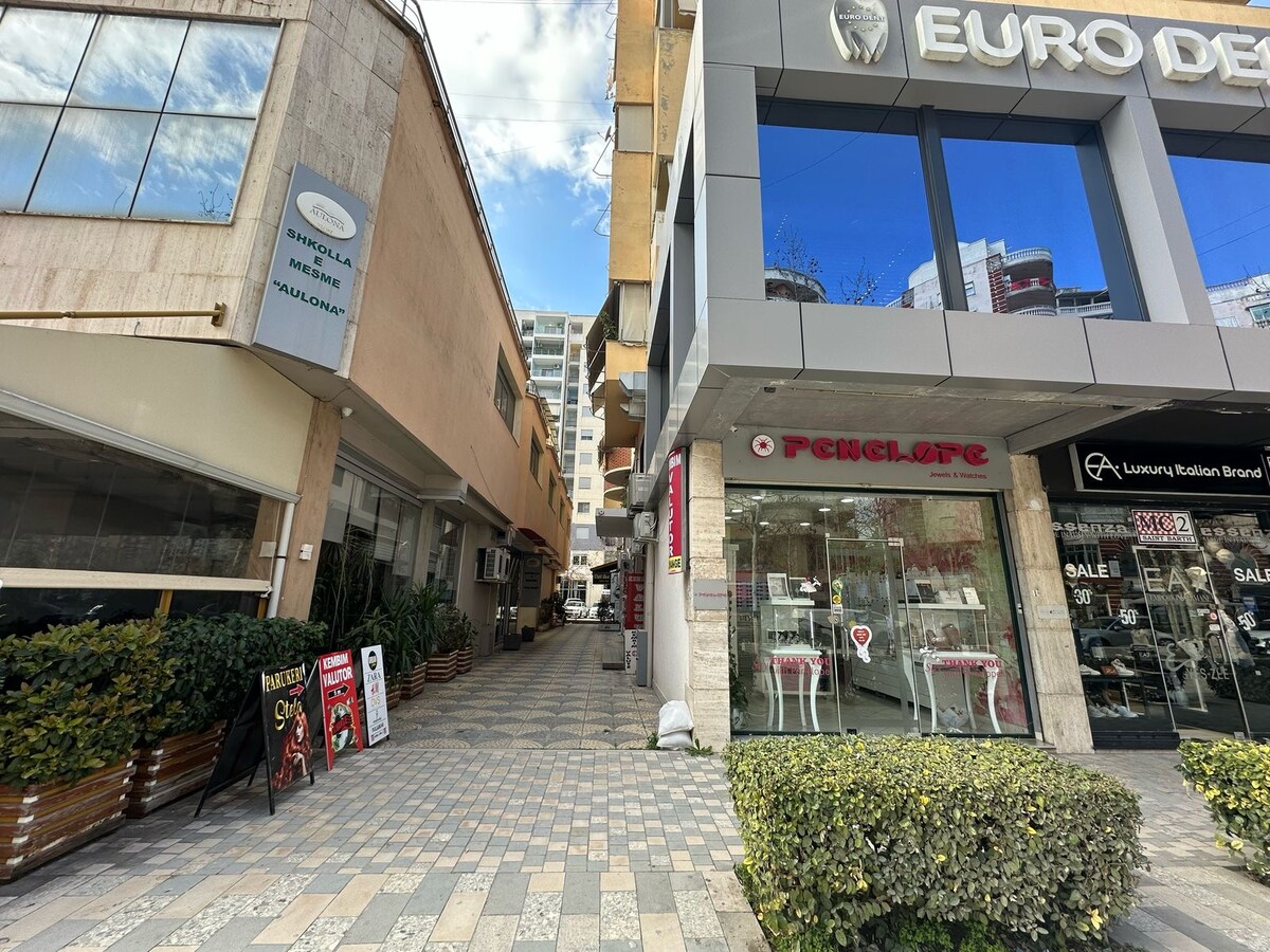 Listing 1383534518769464230