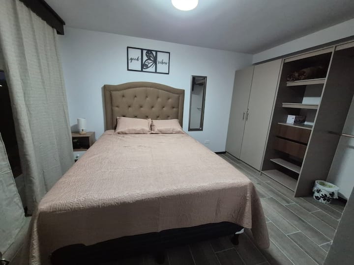 غرفة النوم 1