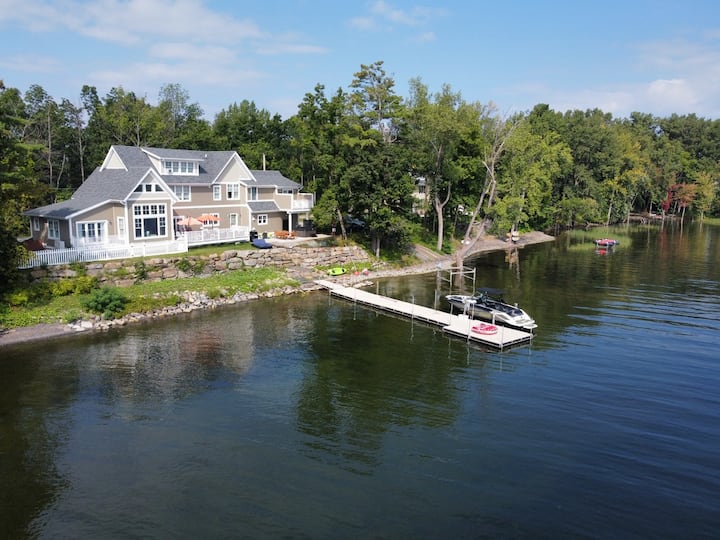 Burlington Lakefront Luxury 6 Bed/3.5 Bath - Burlington, VT
