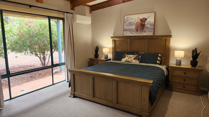 საძინებელი 1