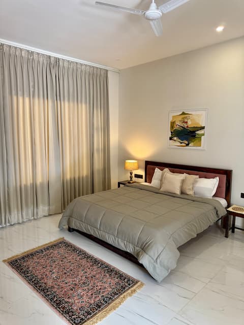 Green Cottage, 2BHK Villa w Lawn - The Mystic