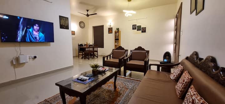 Narmada Gwarighat Homestay - 2 Bhk Fully Furnish - Jabalpur