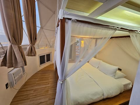 Glamping Dome 3 at Hermanas