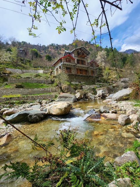 River side, Bird watching cottage, Tirthan valley