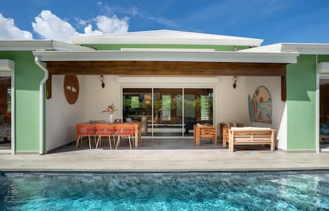 Top-earning Airbnb listing in Saint-François, 3 bedrooms