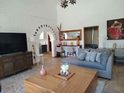 Successful Airbnb property: Villa Convivencia in San Juan Cosalá