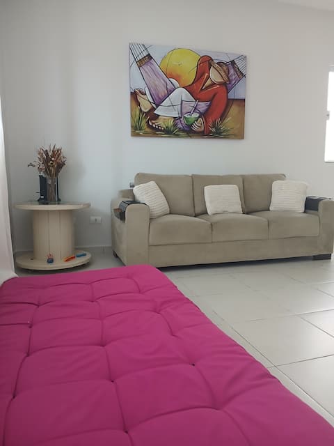 Popular Airbnb listing: Casa Flor do Mar in Peruibe•550 meters from the sea in Peruíbe