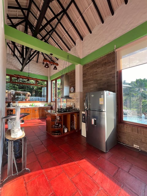 Top performing Airbnb: Enjoy a unique experience in Villa Esteban in El Colegio