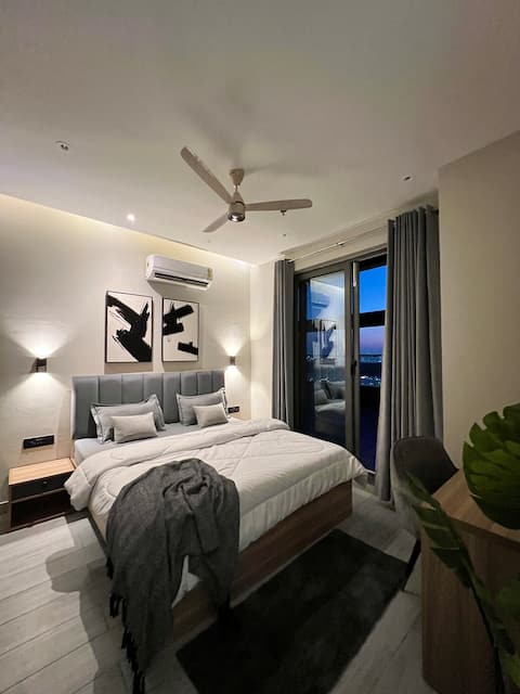2BHK Luxury Apartment-The Elios | 20th floor