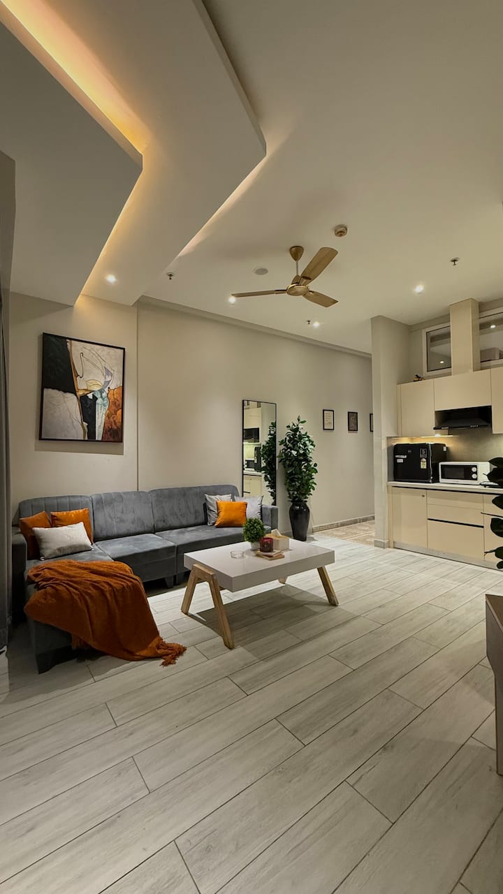 2BHK Luxury Apartment-The Elios | 20th floor