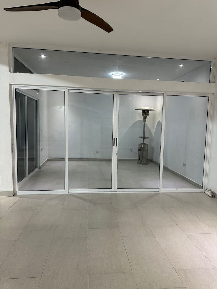 Ambienti i dhomës së gjumit