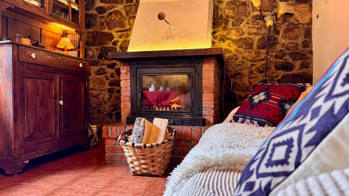 Refugio Con Chimenea En Somiedo | Vive La Calma - Somiedo