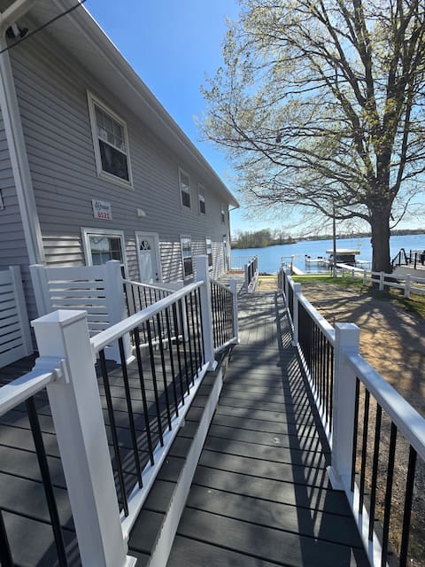 Sleeps 40|Webster Lake|Retreat|Swim