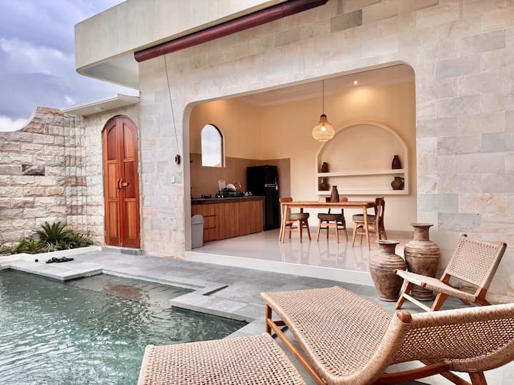 Okioka Villa 3 Located In The Rice Fields Of Ubud - Ubud