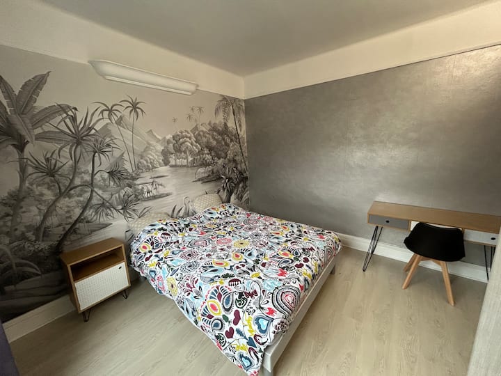 غرفة النوم 2