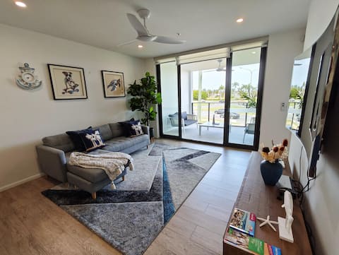3BR, 2BA Unit & Parking. Common Pool/BBQ GoldCoast