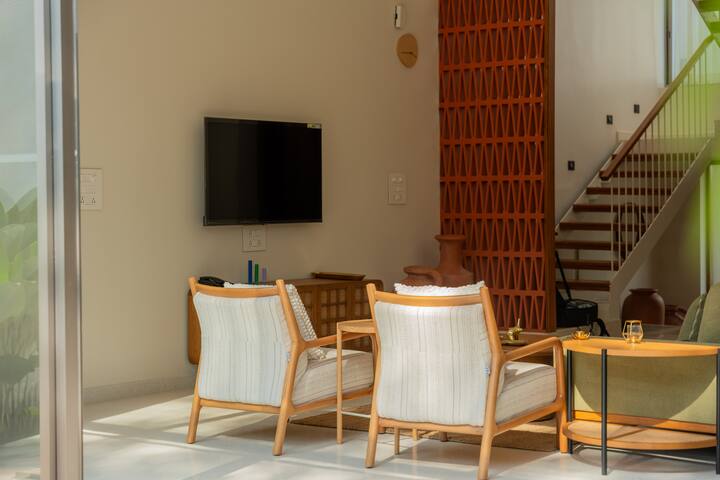 Living room image 12