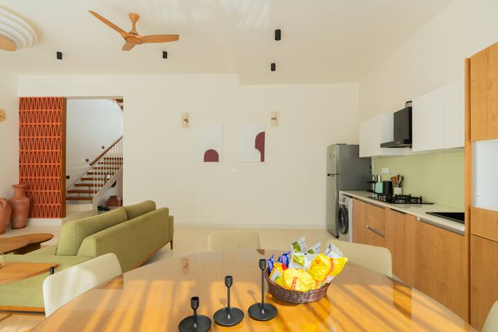 Living room image 3