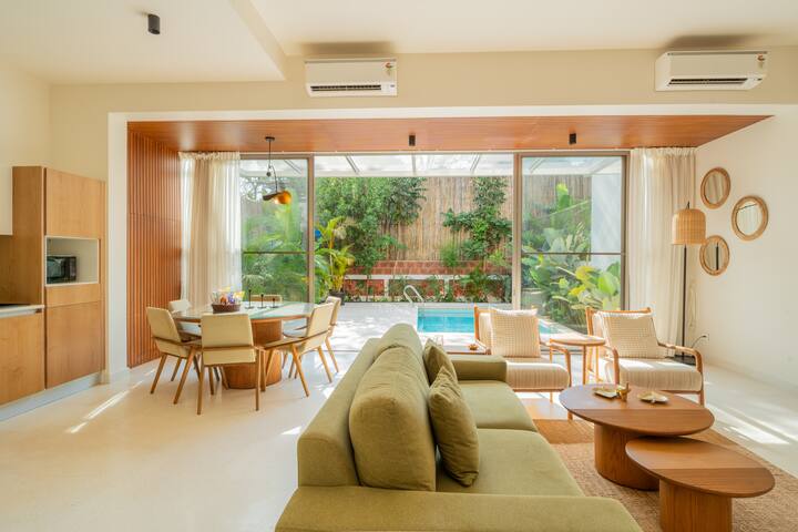 Living room image 10