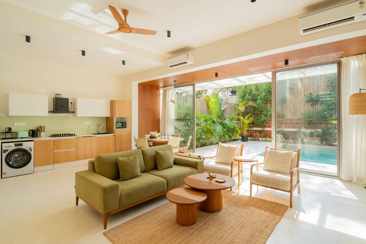 Living room image 11